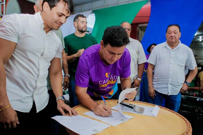 No segundo aniversário do Cartão Cidadão, prefeito Marcelo Beltrão anuncia pagamento do 13º salário do programa