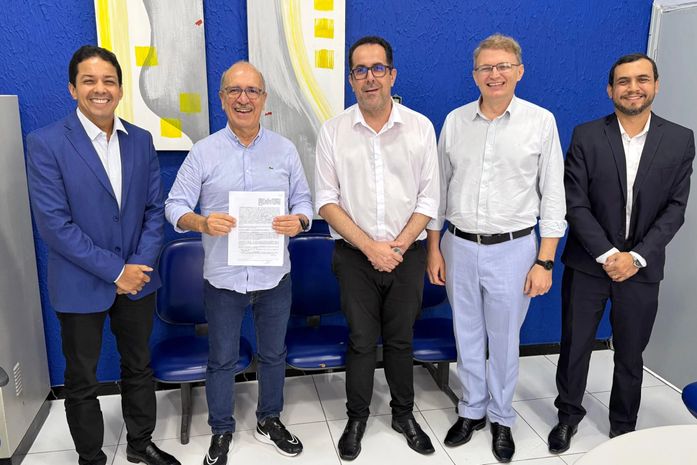 Prefeito Ronaldo Lopes assina empréstimo de R$ 25 milhões para viabilizar obras do PAP