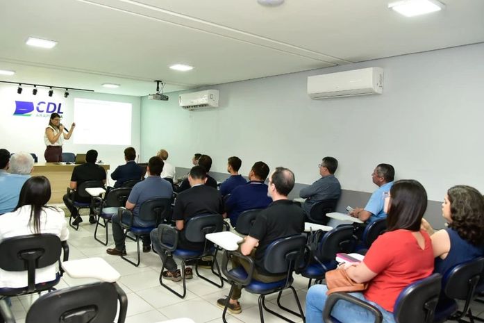 Zona Azul: SMTT Arapiraca apresenta estacionamento rotativo para lojistas em audiência