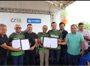 Impressionante! Em pouco menos de 3 meses de mandato, prefeito de Estrela de Alagoas, Roberto Wanderley, inicia as obras de uma importante escola para o município