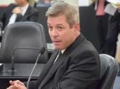 Oportunismo e demagogia: “vaquinha” de deputados lembra o Velho Oeste