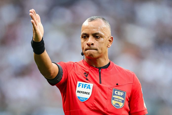Árbitro que apitou Copa do Mundo de Clubes da Fifa e Copa do Mundo de 2022, apita CSA x CRB na semifinal do Alagoano 2026