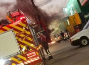 Moradores do bairro da Santa Lúcia realizam protesto contra a falta de água