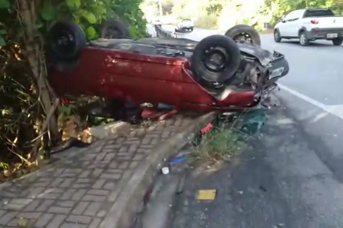 Motorista que provocou acidente resultando na morte de criança de 10 anos fugiu do local