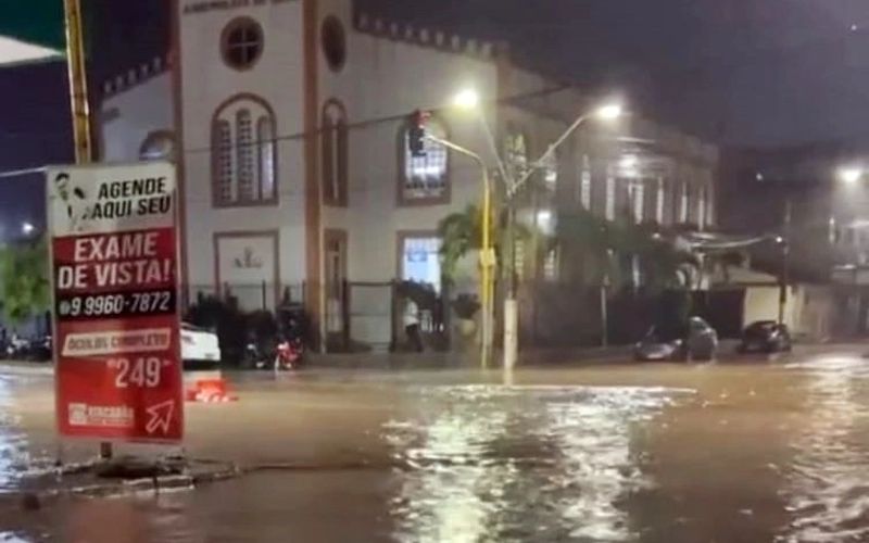 Fortes chuvas voltam a provocar alagamentos em São Miguel dos Campos