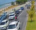 Vídeo mostra caminhonete causar engavetamento no Jaraguá; motorista tinha sinais de embriaguez