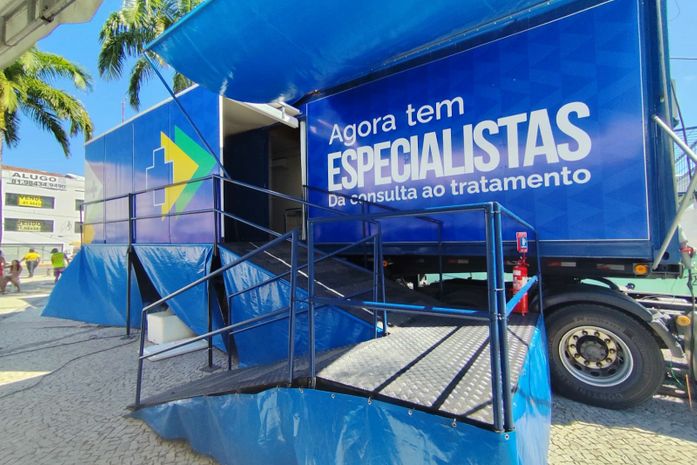 Pacientes do SUS de Atalaia e Delmiro Gouveia agora contam com carretas de saúde do Agora Tem Especialistas