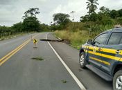 Cratera na BR 101, em Joaquim Gomes