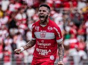Renato, atacante do CRB