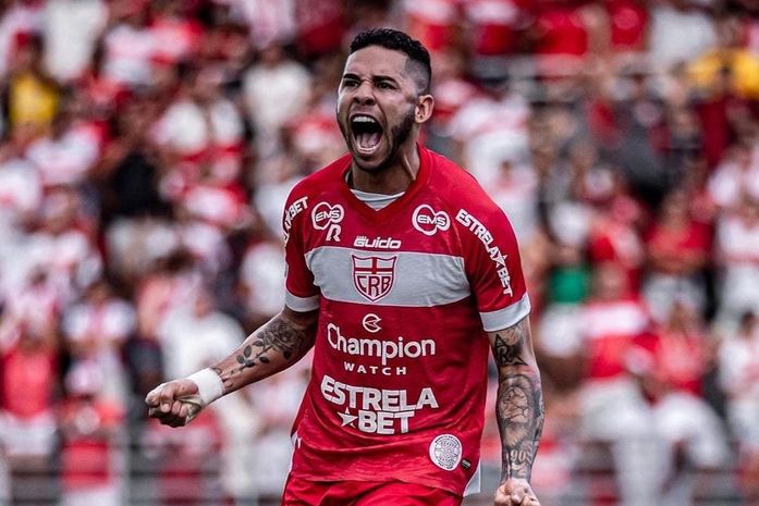Renato, atacante do CRB