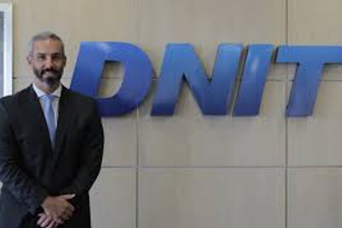 Ministro Renan Filho nomeou um ex-secretário de JHC para a direção-geral do DNIT