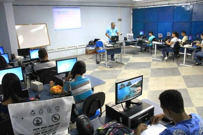 Aula de um dos cursos do Pronatec