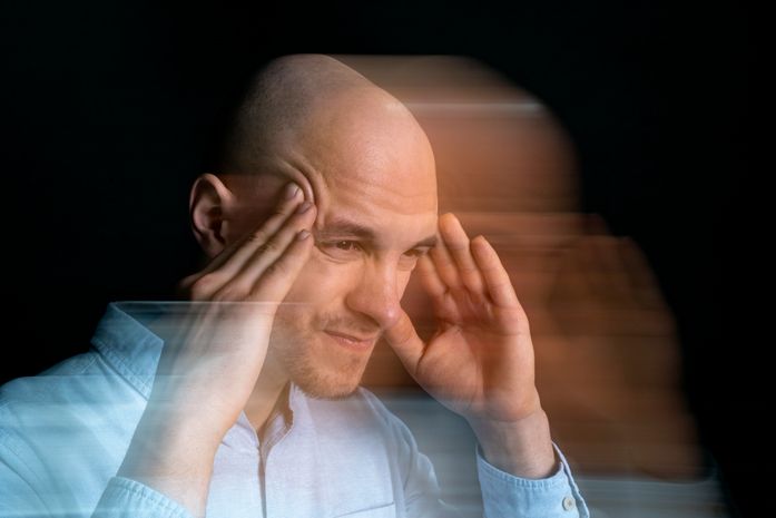 Dor de cabeça constante pode ser câncer cerebral? Neurocirurgião esclarece dúvidas sobre o tema
