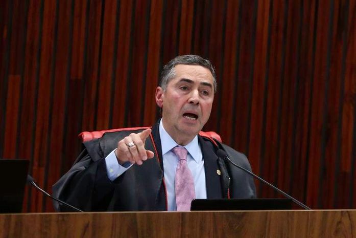 Segundo o ministro Roberto Barroso, o ex-presidente Lula é inelegível