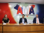 AMA e TCE pautam a nova lei de licitações em reuniões com prefeitos e técnicos