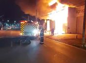 Incêndio atinge estabelecimento comercial na parte alta de Maceió