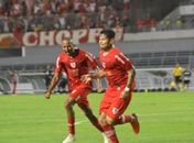 CRB leva susto, mas vence o Atlético-GO e mantém vivo o sonho do acesso