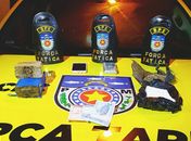 Policiais apreendem cocaína e maconha após denúncia de tráfico de drogas