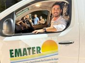 Prefeito de Santana do Mundaú recebe furgão para PAA