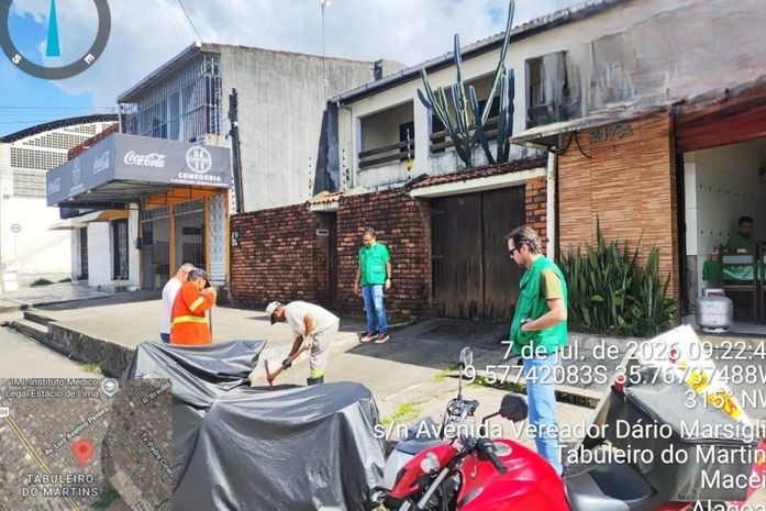 Fiscalização flagra descarte irregular de efluentes e autua restaurante em Maceió
