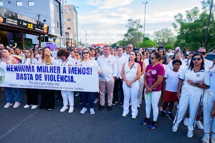 Arapiraca realiza caminhada em memória de Cícera Laura e contra o feminicídio