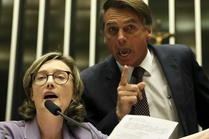 Bolsonaro terá que pagar R$ 10 mil de indenização.