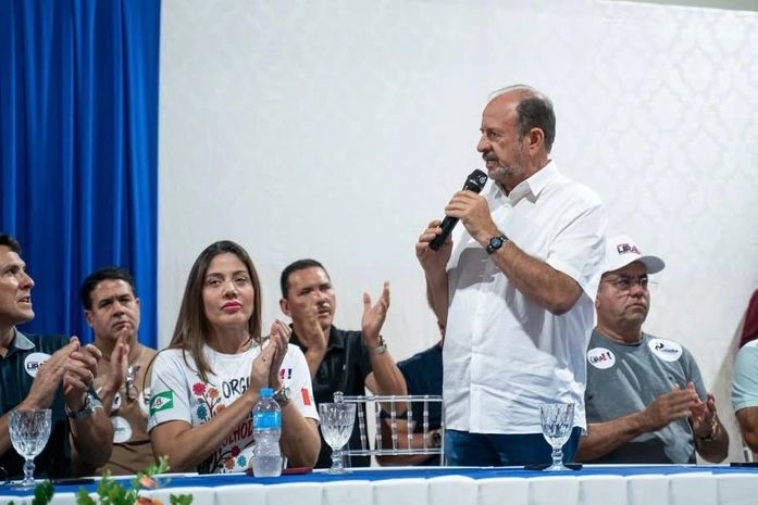 Em Olho D’Água das Flores, Antonio Albuquerque defende união política para ampliar ações no município