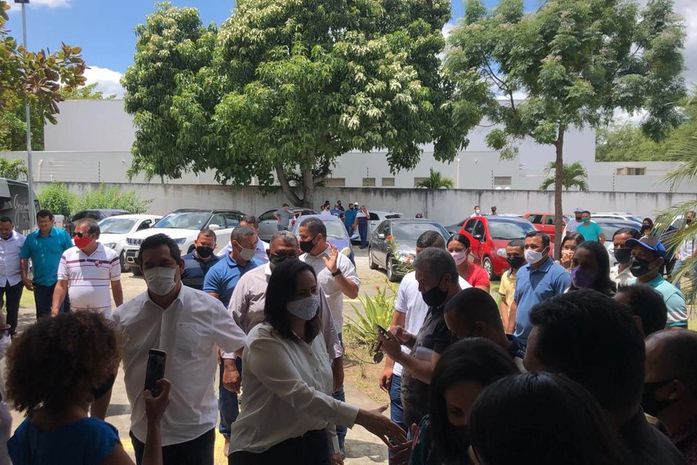 Prefeita Fabiana Pessoa anuncia EvertonSantiago par compor na sua chapa