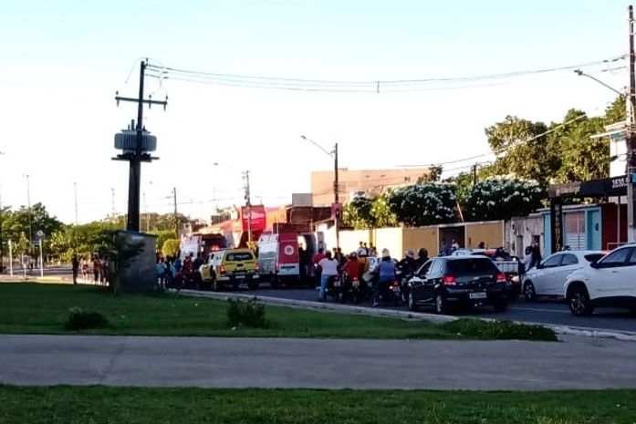 Casal de idosos é atropelado na rua em que mora em Arapiraca; vítimas precisam de doação de sangue