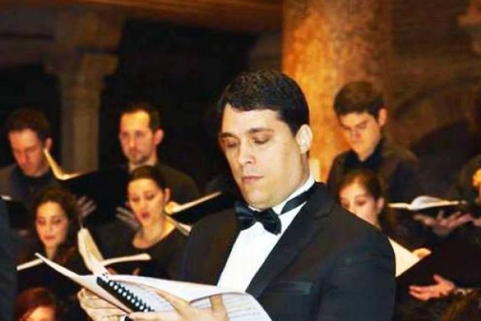 Piano e barítono são as atrações do Concerto aos Domingos