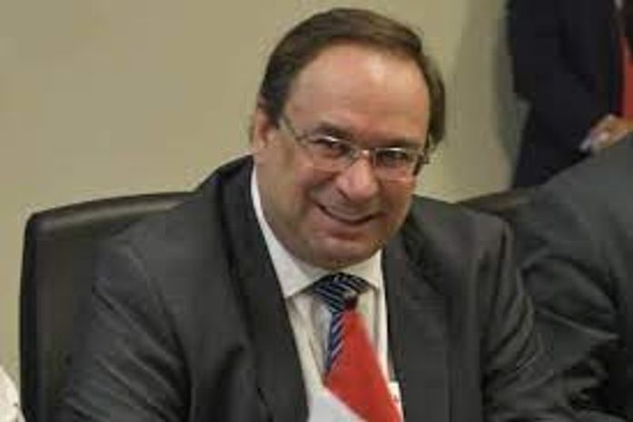 A pretensão e o dilema de Luciano Barbosa para as eleições 2022