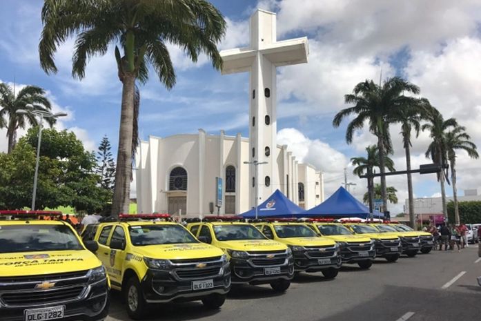 Com entrega de viaturas, Renan Filho abre Governo Presente em Arapiraca nesta 5ª (3)