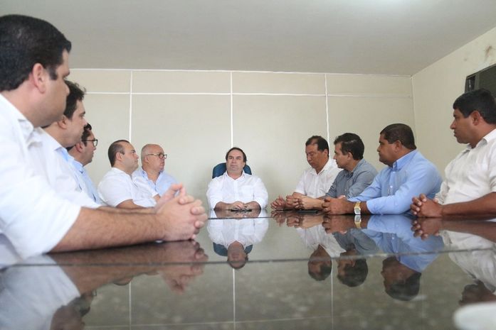 Vice-governador de AL com vereadores de Arapiraca
