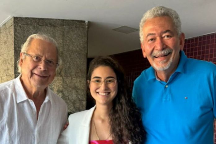 Ao lado de José Dirceu e Teca Nelma, Paulão celebra 46 anos do PT em Salvador