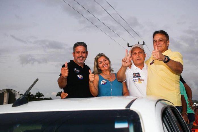Multidão vai às ruas de Colônia Leopoldina declarar apoio à reeleição de Galba Novaes
