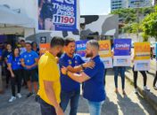 Delegado Thiago Prado inaugura comitê com grande adesivaço