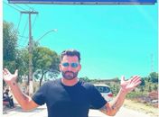 Após polêmica, Henri Castelli volta a AL e, em Maragogi, anuncia participação em filme