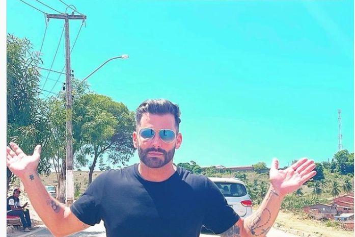 Após polêmica, Henri Castelli volta a AL e, em Maragogi, anuncia participação em filme