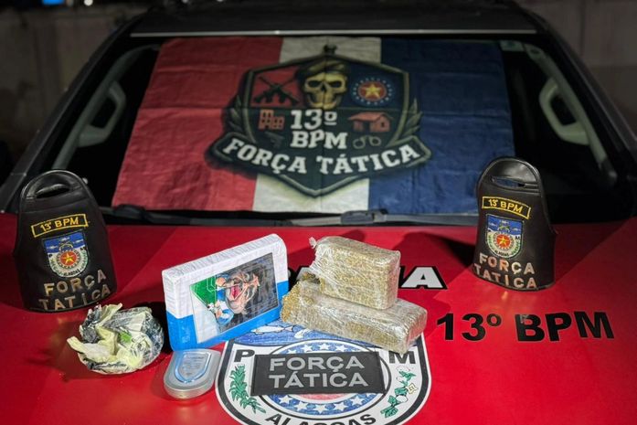 Mais de 2 kg de cocaína e maconha são apreendidos em grota de Maceió
