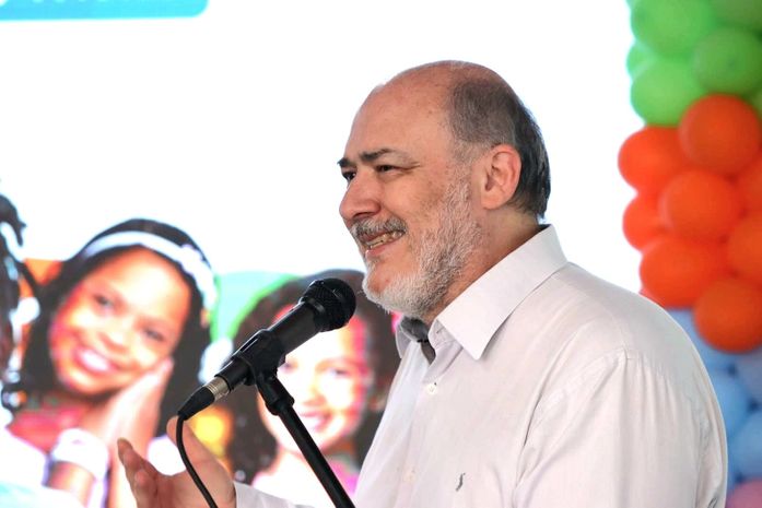 Reitor Tonholo amplia papel decisivo da Ufal com expansão inédita, mesmo com cortes severos no orçamento da Universidade
