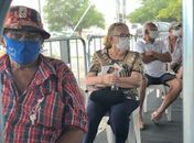 Fila da vacinação de idosos