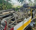 Perícia descarta falha mecânica em ônibus que caiu na Serra da Barriga e deixou 20 mortos
