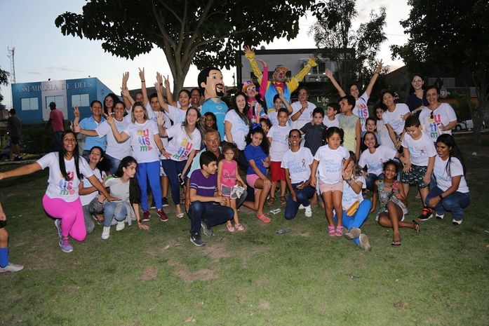 Piquenique Azul do Trate tem conversa sobre autismo, integração e diversão