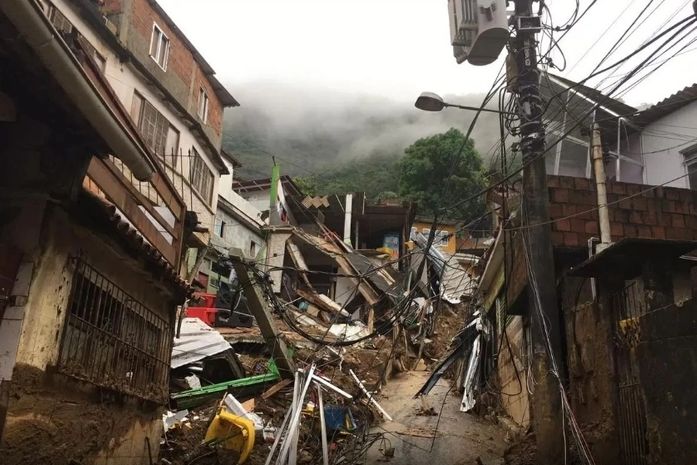 Sobe para 66 o número de mortos em Petrópolis (RJ), diz governo do RJ