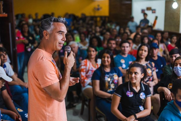 No Sertão, Rafael Brito reafirma compromisso em defesa da educação pública