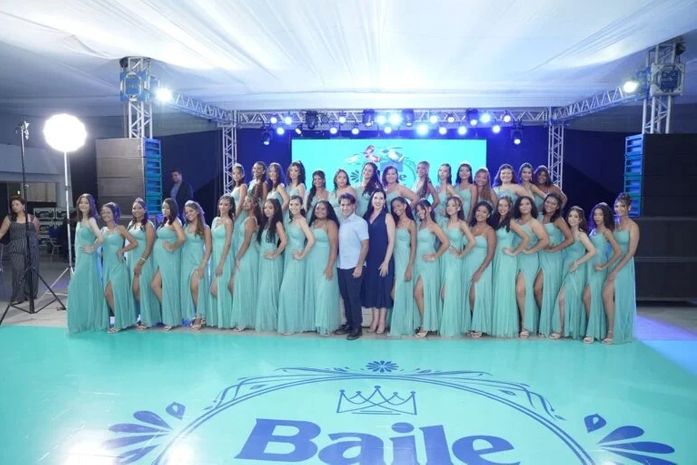 Noite mágica: Prefeitura de Campo Alegre realizou o sonho de 35 meninas em mais uma edição do Baile de Debutantes