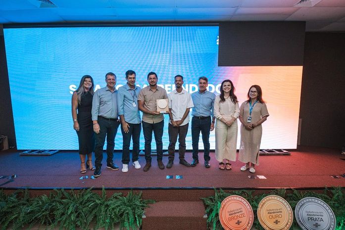 Durante cerimônia de premiação, Girau do Ponciano recebe Selo Ouro de Referência em Atendimento do Sebrae Alagoas