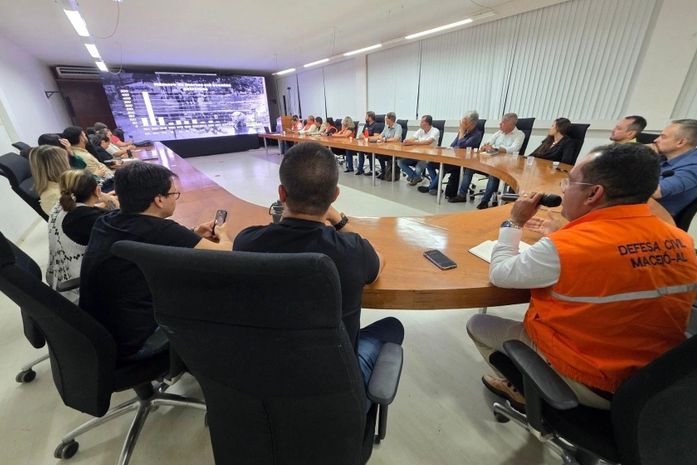 Defesa Civil reúne órgãos municipais em preparação para o período chuvoso
