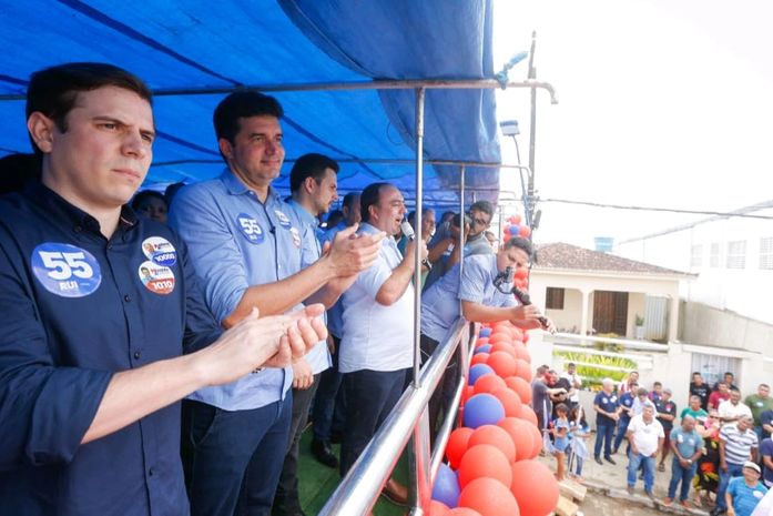 Caravana Pra Frente Alagoas, comandada por Rui Palmeira e Arthur Albuquerque, é recebida por milhares de pessoas em Limoeiro de Anadia