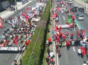 Ato reúne manifestantes contra governo Bolsonaro nas ruas de Maceió; veja vídeo